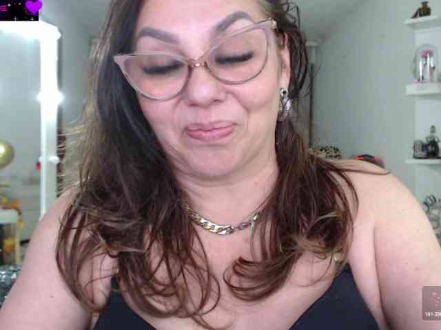 Myrnasexxx webcam