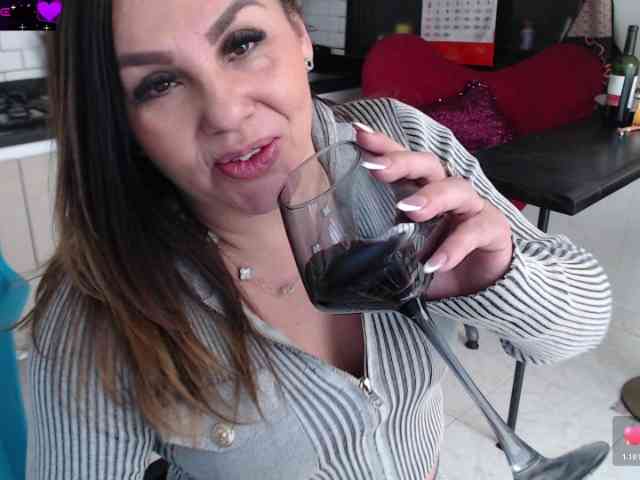 Myrnasexxx webcam