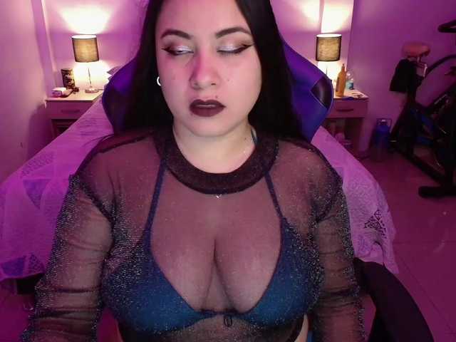 LauraHo live cam on BongaCams