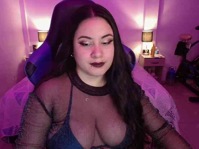 LauraHo webcam