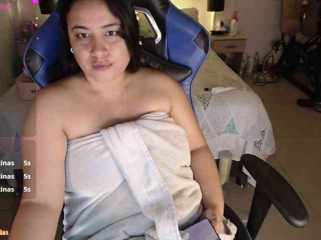 LauraHo webcam