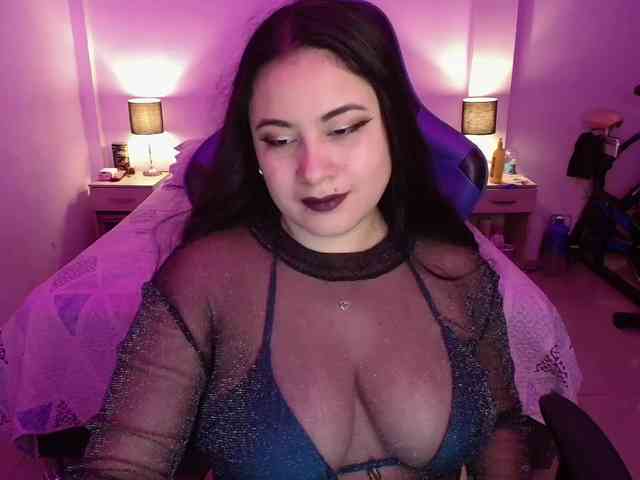 LauraHo webcam