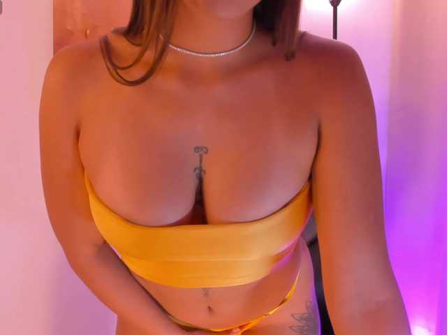 MariamRivera live cam on BongaCams