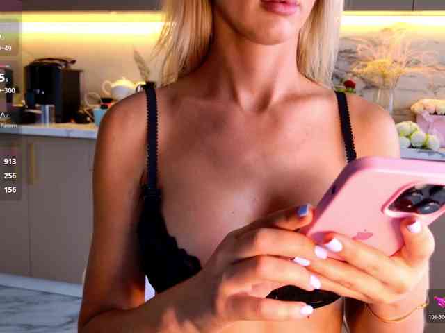 NESSA_DEVIL webcam