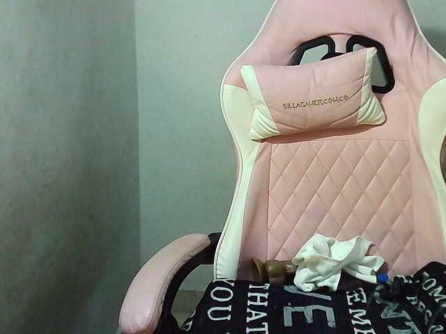 Zusansdoll78 live cam on BongaCams