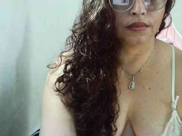 Zusansdoll78 webcam