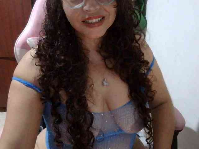 Zusansdoll78 webcam
