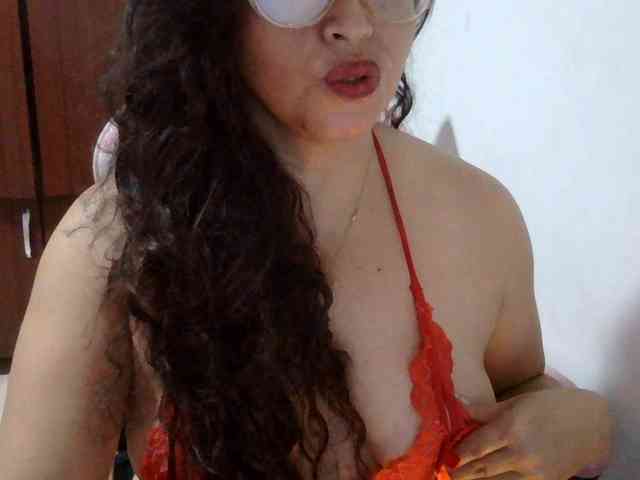 Zusansdoll78 webcam
