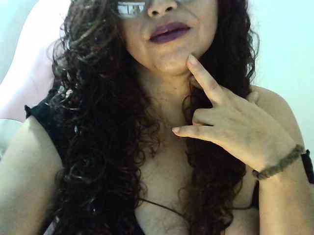Zusansdoll78 webcam
