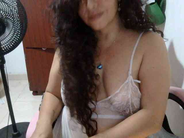 Zusansdoll78 webcam
