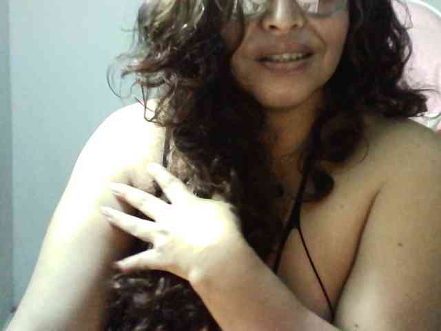 Zusansdoll78 webcam