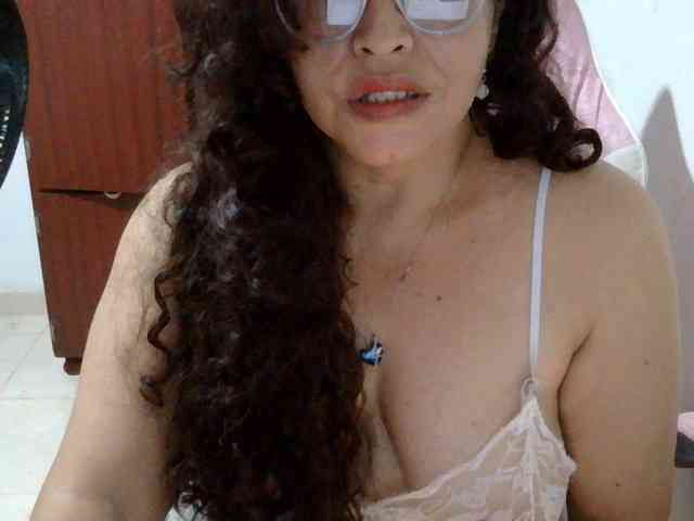 Zusansdoll78 webcam