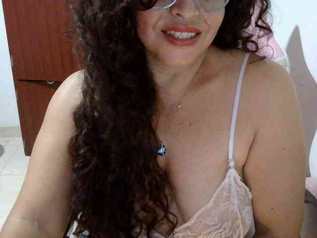 Zusansdoll78 webcam