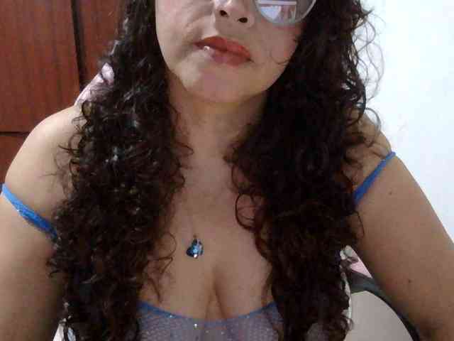 Zusansdoll78 webcam