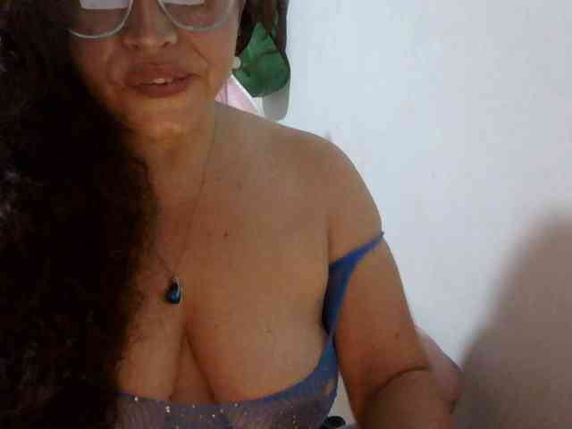 Zusansdoll78 webcam