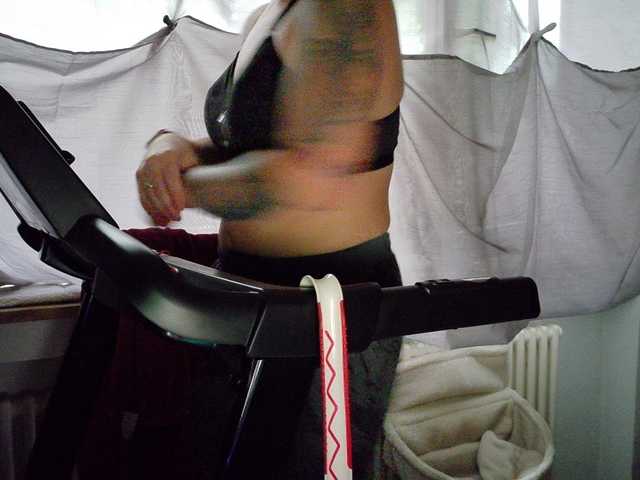 Wetgerman2 live cam on BongaCams