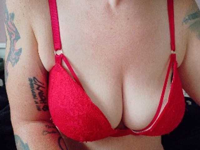 Wetgerman2 live cam on BongaCams