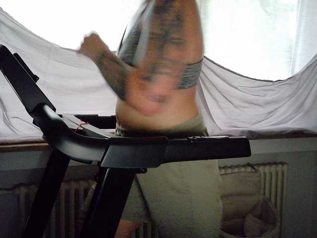 Wetgerman2 live cam on BongaCams