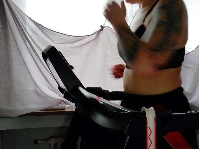 Wetgerman2 live cam on BongaCams