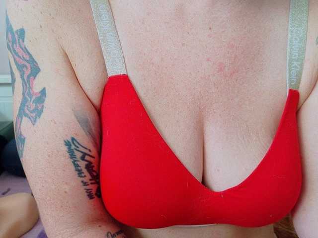 Wetgerman2 live cam on BongaCams
