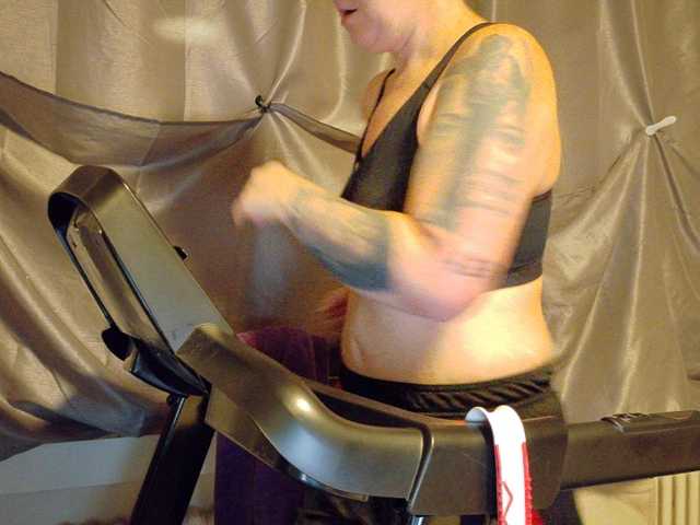 Wetgerman2 live cam on BongaCams