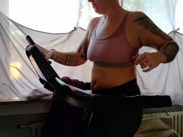 Wetgerman2 live cam on BongaCams