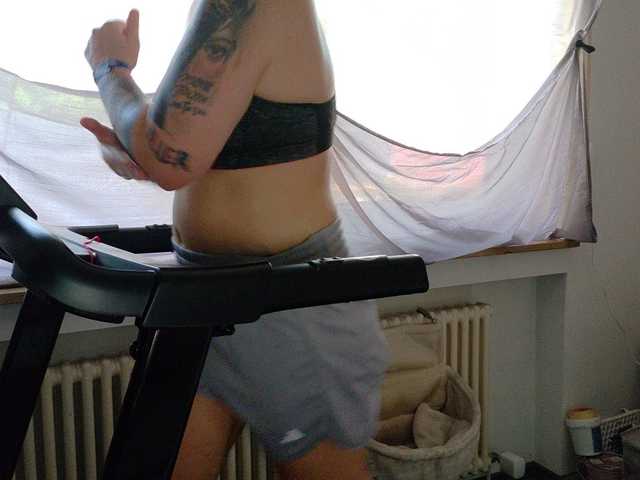 Wetgerman2 live cam on BongaCams