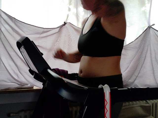 Wetgerman2 live cam on BongaCams