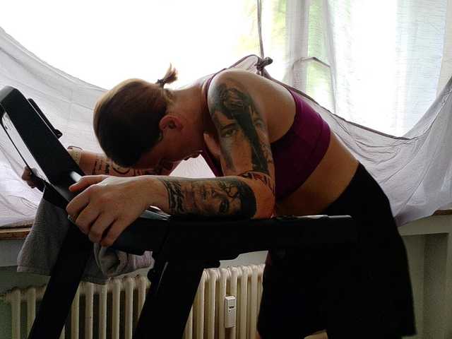 Wetgerman2 live cam on BongaCams