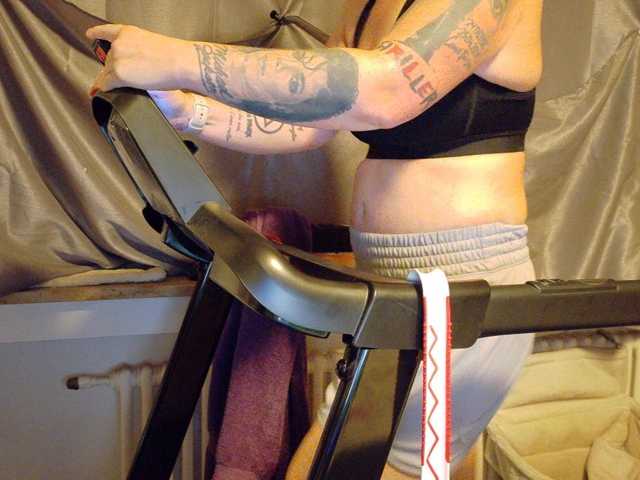 Wetgerman2 live cam on BongaCams