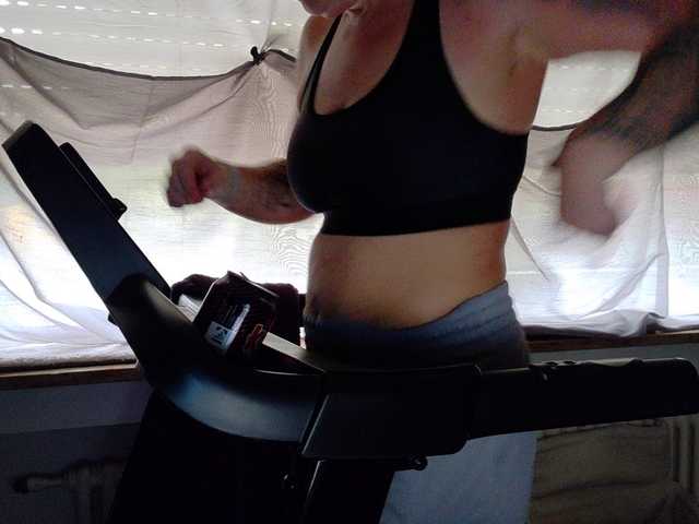 Wetgerman2 live cam on BongaCams