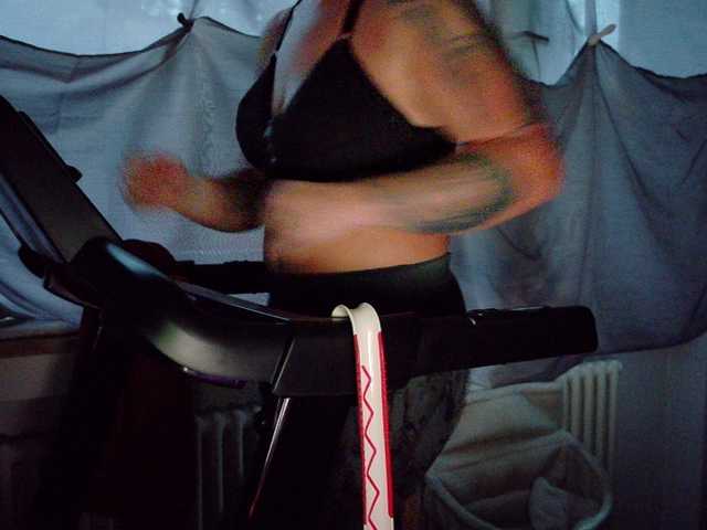 Wetgerman2 live cam on BongaCams