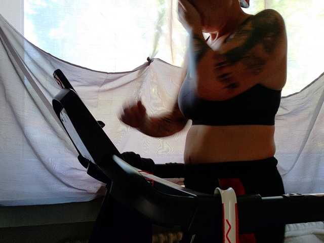 Wetgerman2 live cam on BongaCams