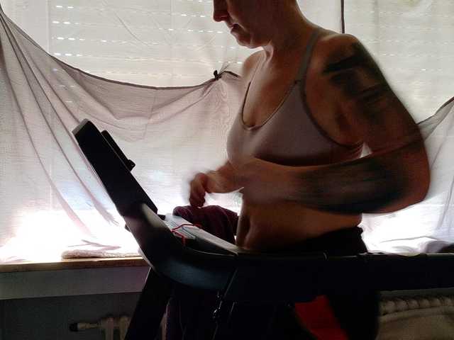 Wetgerman2 live cam on BongaCams