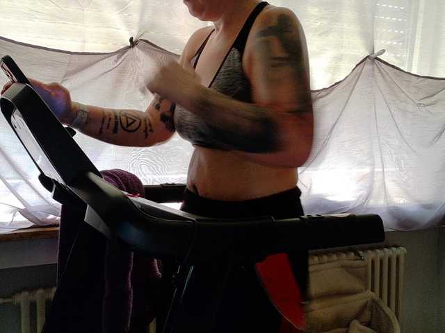 Wetgerman2 live cam on UnifiedCams