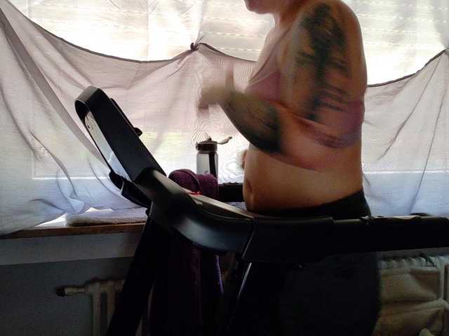 Wetgerman2 live cam on BongaCams