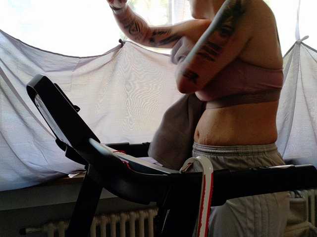 Wetgerman2 live cam on BongaCams
