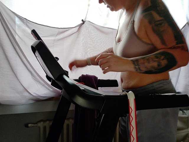 Wetgerman2 live cam on BongaCams