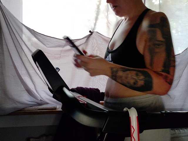 Wetgerman2 live cam on BongaCams