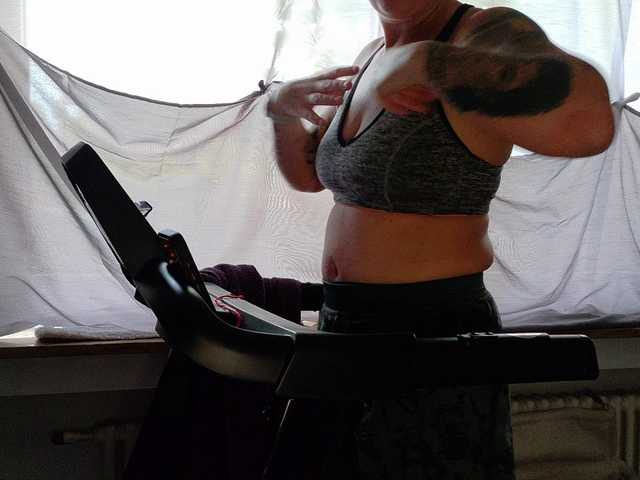 Wetgerman2 live cam on BongaCams