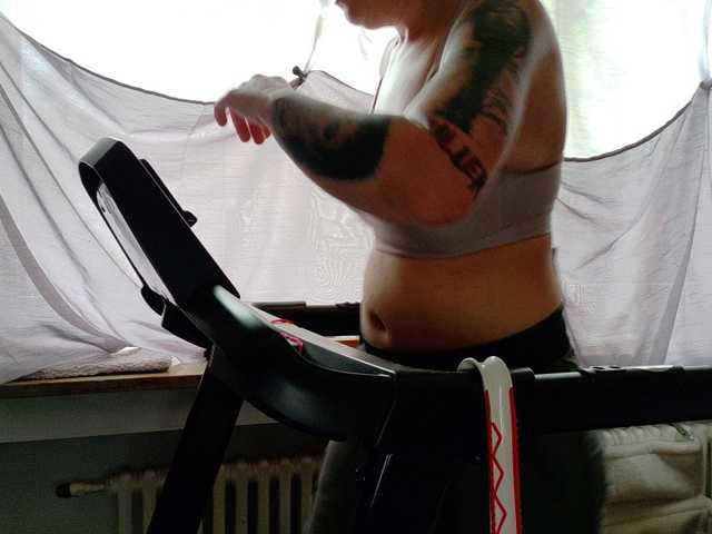 Wetgerman2 live cam on BongaCams
