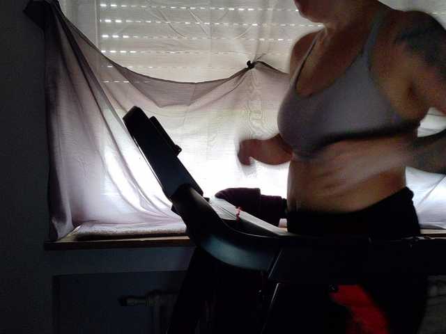 Wetgerman2 live cam on UnifiedCams