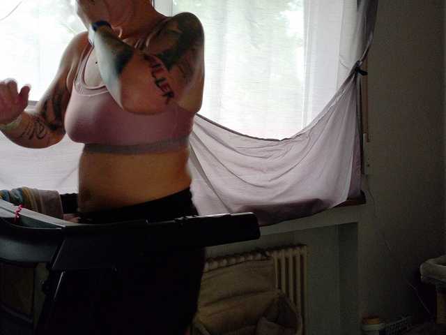 Wetgerman2 live cam on BongaCams