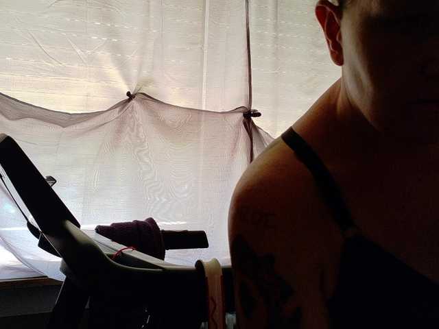 Wetgerman2 live cam on BongaCams
