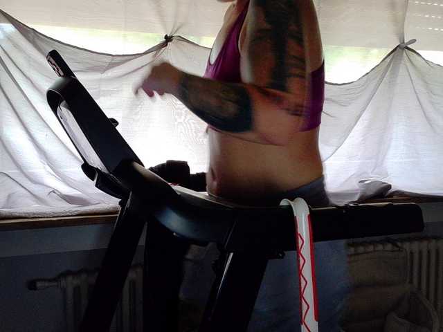 Wetgerman2 live cam on BongaCams