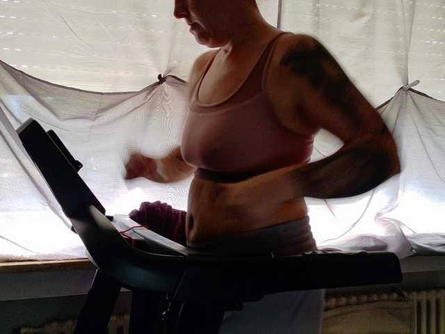 Wetgerman2 live cam on BongaCams