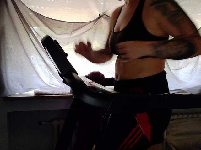 Wetgerman2 live cam on BongaCams