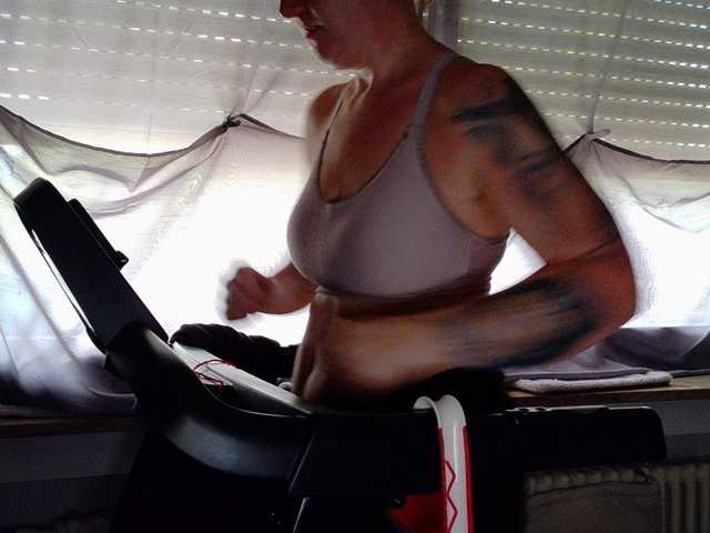 Wetgerman2 live cam on BongaCams