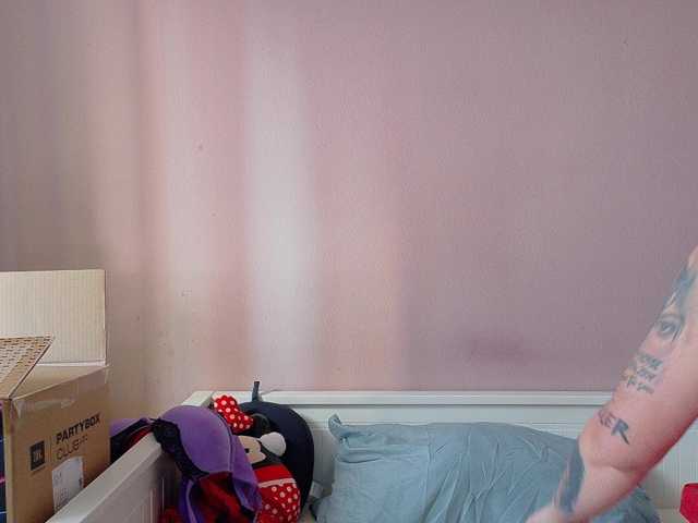 Wetgerman2, en vivo ahora en BongaCams