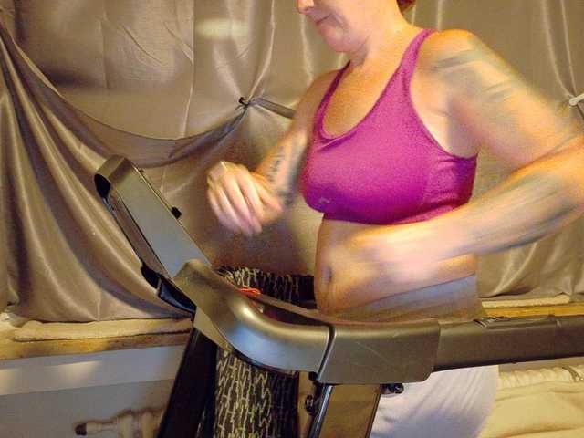 Wetgerman2 live cam on BongaCams